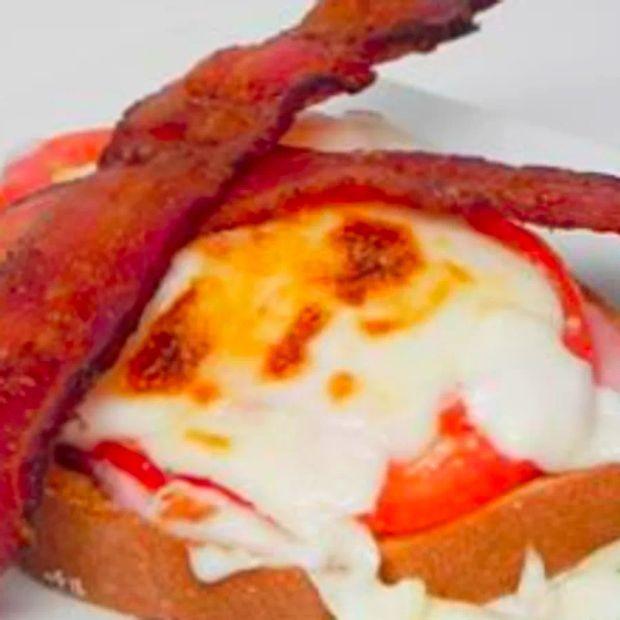 Cover Image for Classic Hot Brown Sandwich