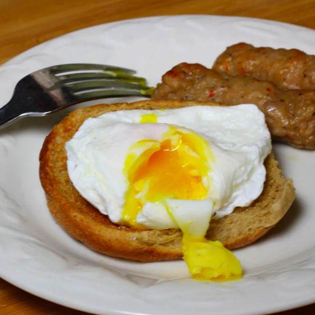Cover Image for Chef John's Poached Eggs Recipe