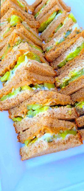 Cover Image for Peanut Butter & Pickle Sandwich
