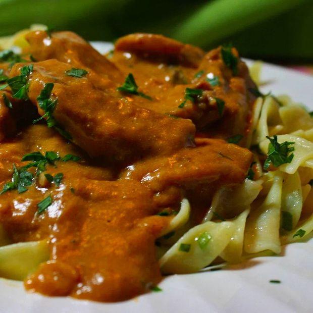 Cover Image for Nana's Beef Stroganoff