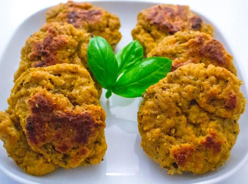 Cover Image for Seitan: A Wheat-Based Vegan Meat Substitute
