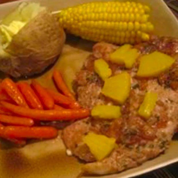 Cover Image for Pineapple-Glazed Pork Chops with Sweet Wine Marinade