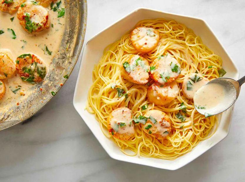 Cover Image for Tasty Sea Scallops with Angel Hair Pasta