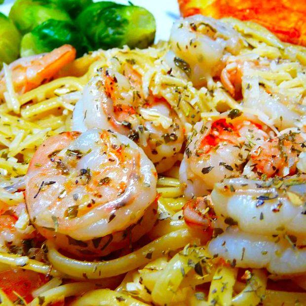 Cover Image for Garlic Butter Shrimp Pasta