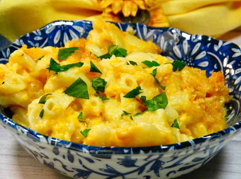Cover Image for Creamy Baked Macaroni and Cheese Made from Scratch
